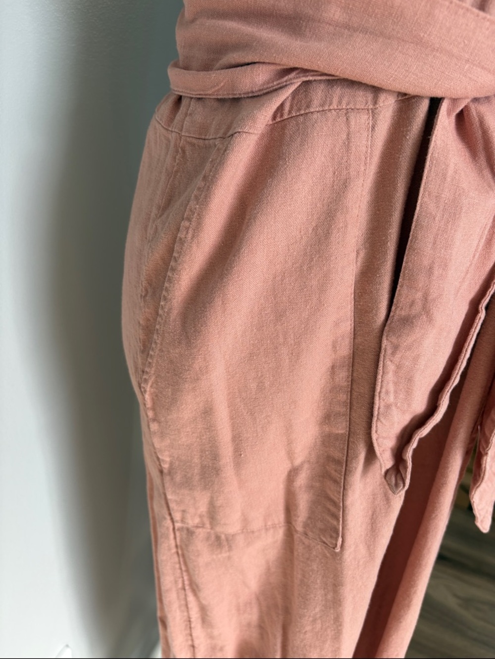 Old Navy Sleeveless V-Neck Tie-Waist Jumpsuit in Dusty Pink - Picture 5 of 8